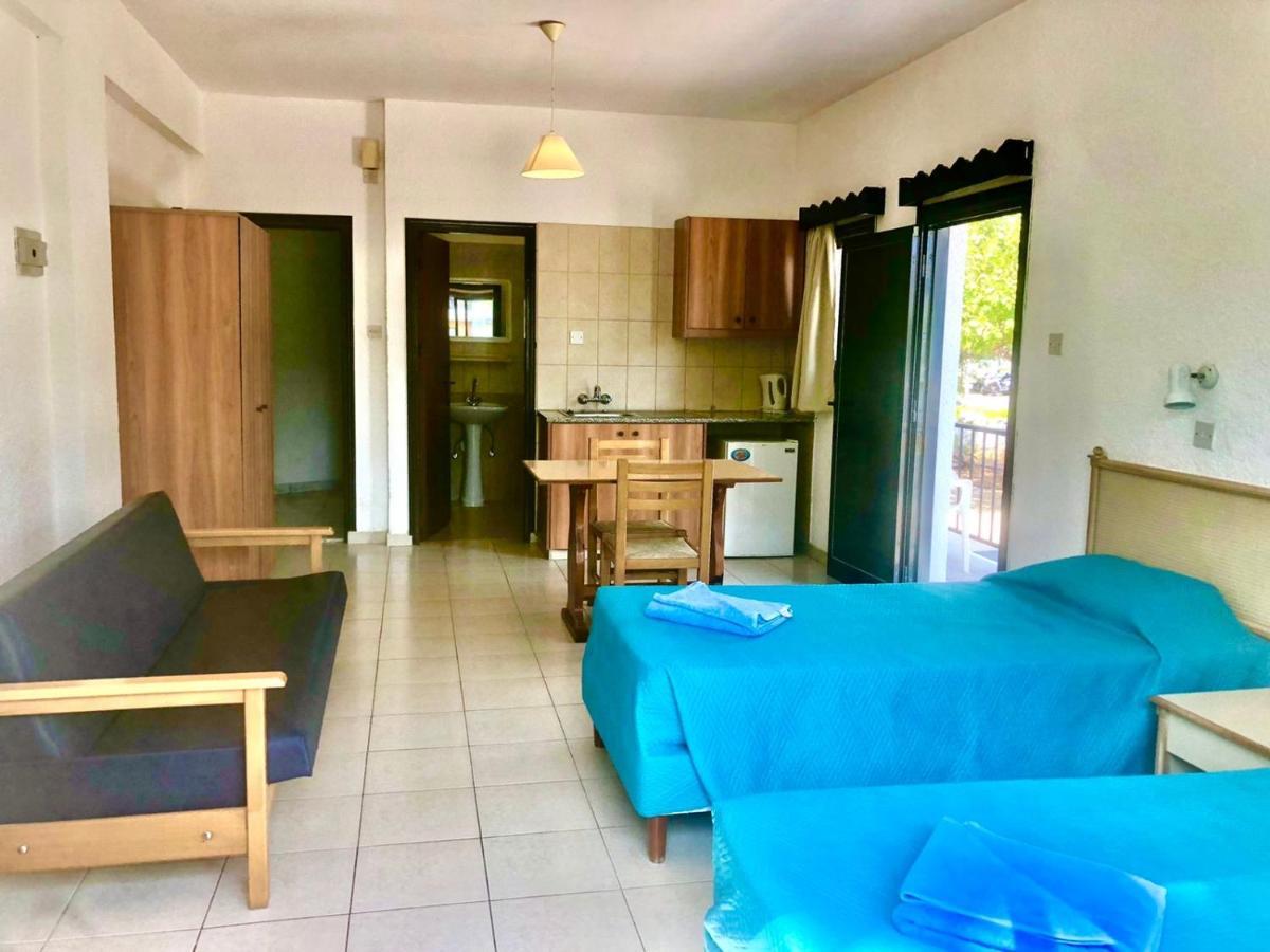 Carina Hotel Apartments Айя Напа Екстериор снимка
