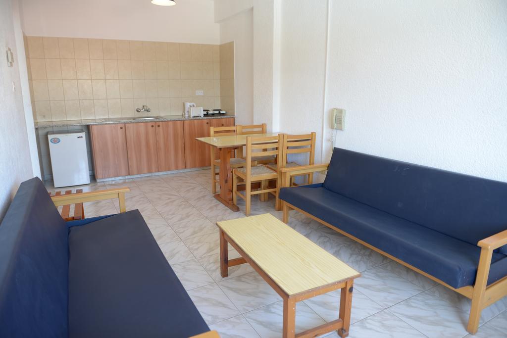 Carina Hotel Apartments Айя Напа Екстериор снимка