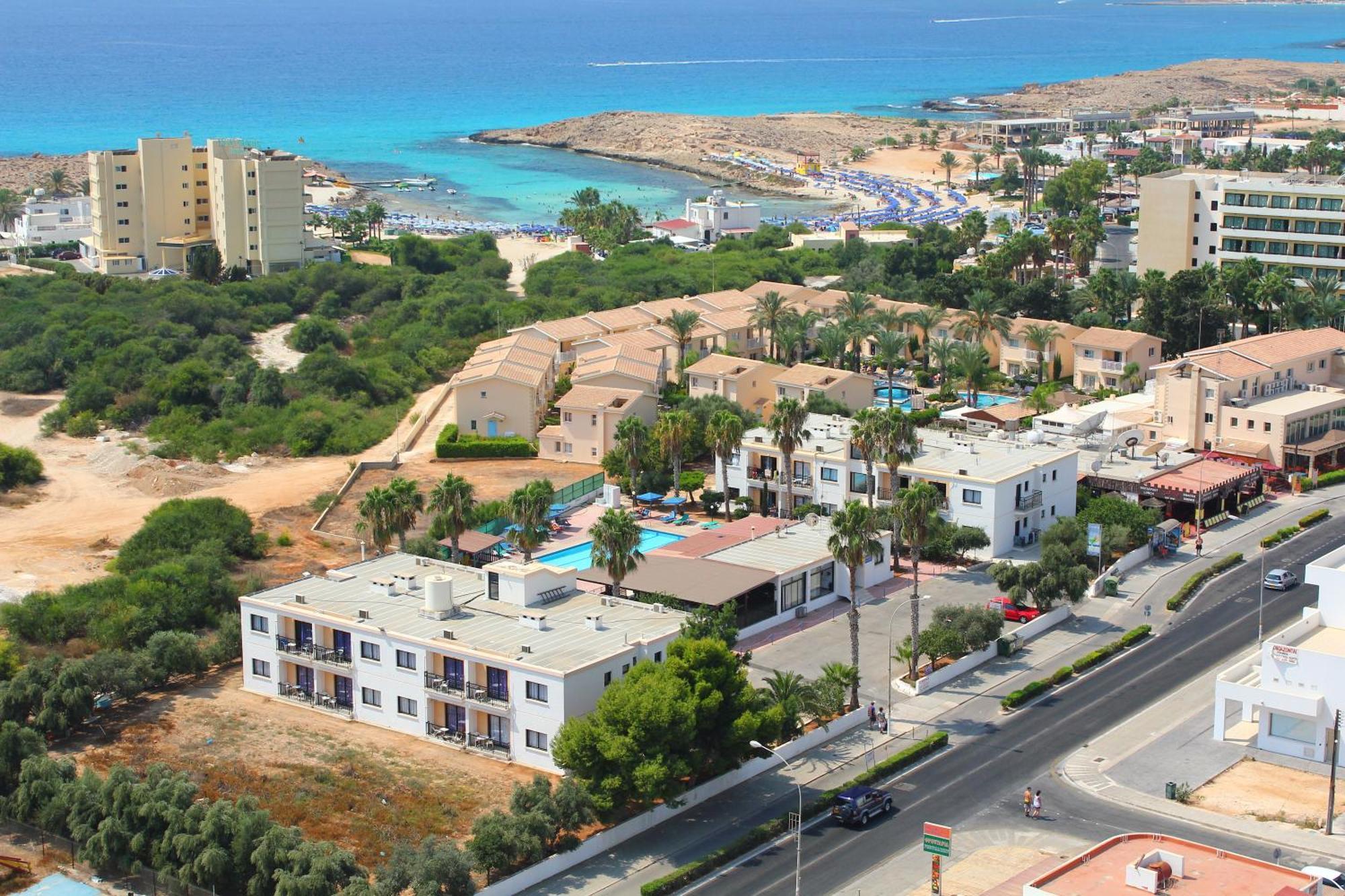 Carina Hotel Apartments Айя Напа Екстериор снимка
