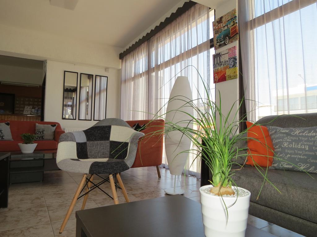 Carina Hotel Apartments Айя Напа Екстериор снимка