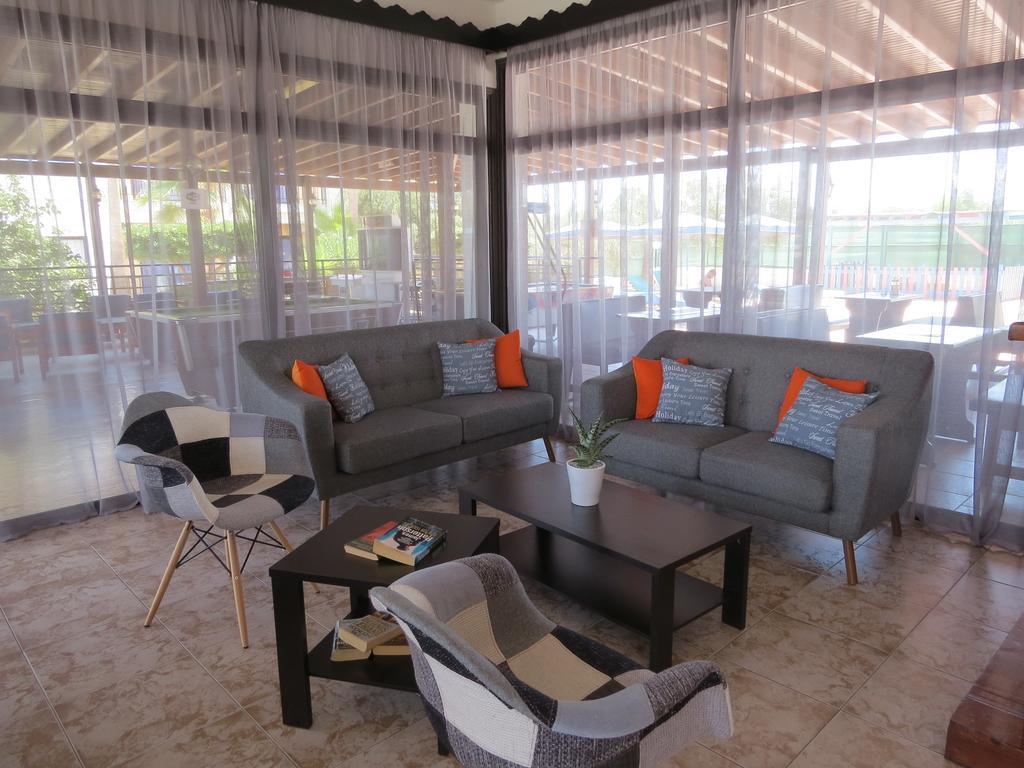 Carina Hotel Apartments Айя Напа Екстериор снимка