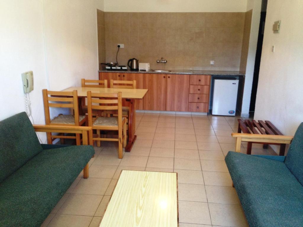 Carina Hotel Apartments Айя Напа Стая снимка