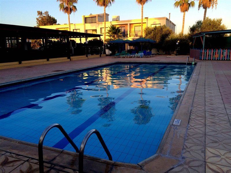 Carina Hotel Apartments Айя Напа Екстериор снимка
